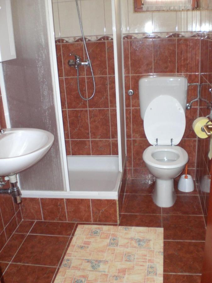 Apartmani Vesna Вир Екстериор снимка